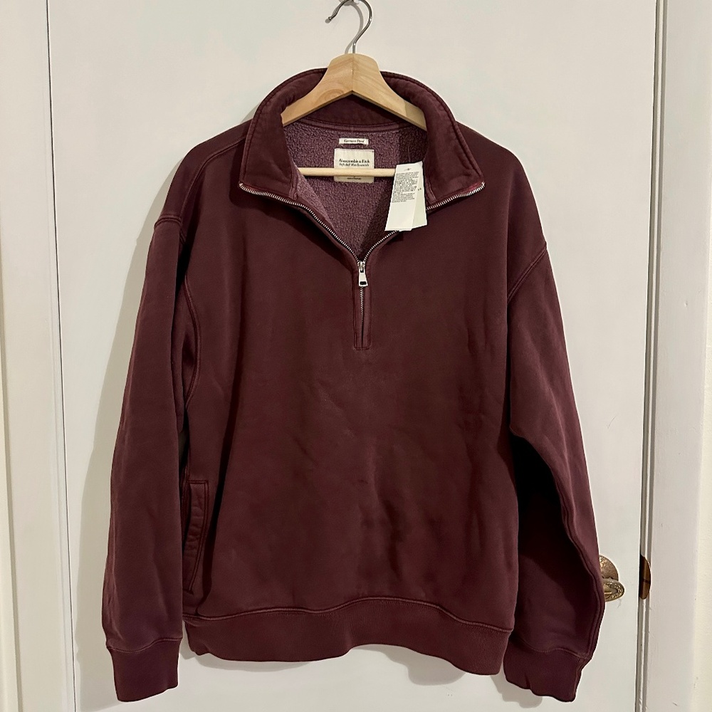 Abercrombie and Fitch Essential Vintage Sunday Half zip Maroon